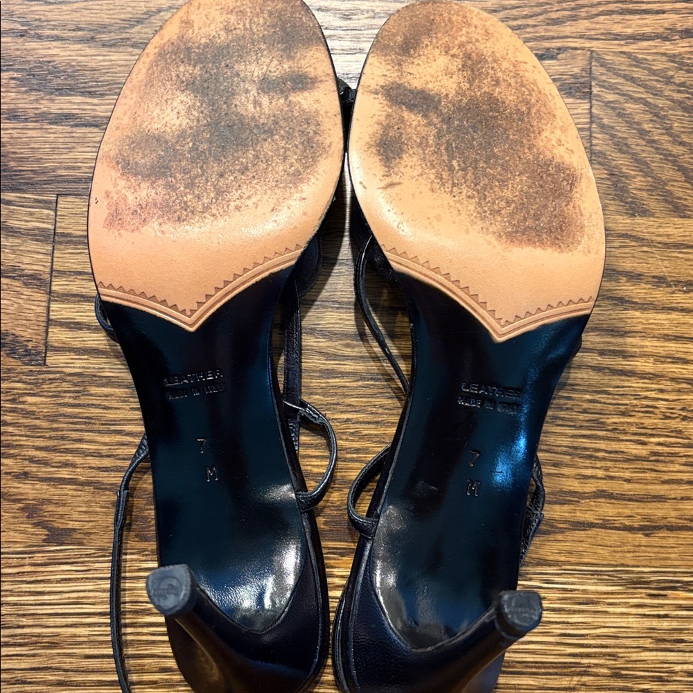 YSL Saint Laurent Bow Heels - Picture 2 of 4